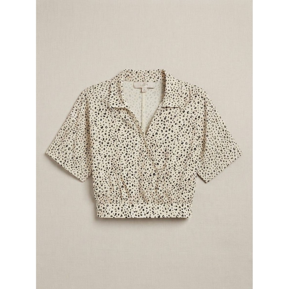 American Eagle Women Top Large Cream Animal Print Surplice Cropped Elastic Hem